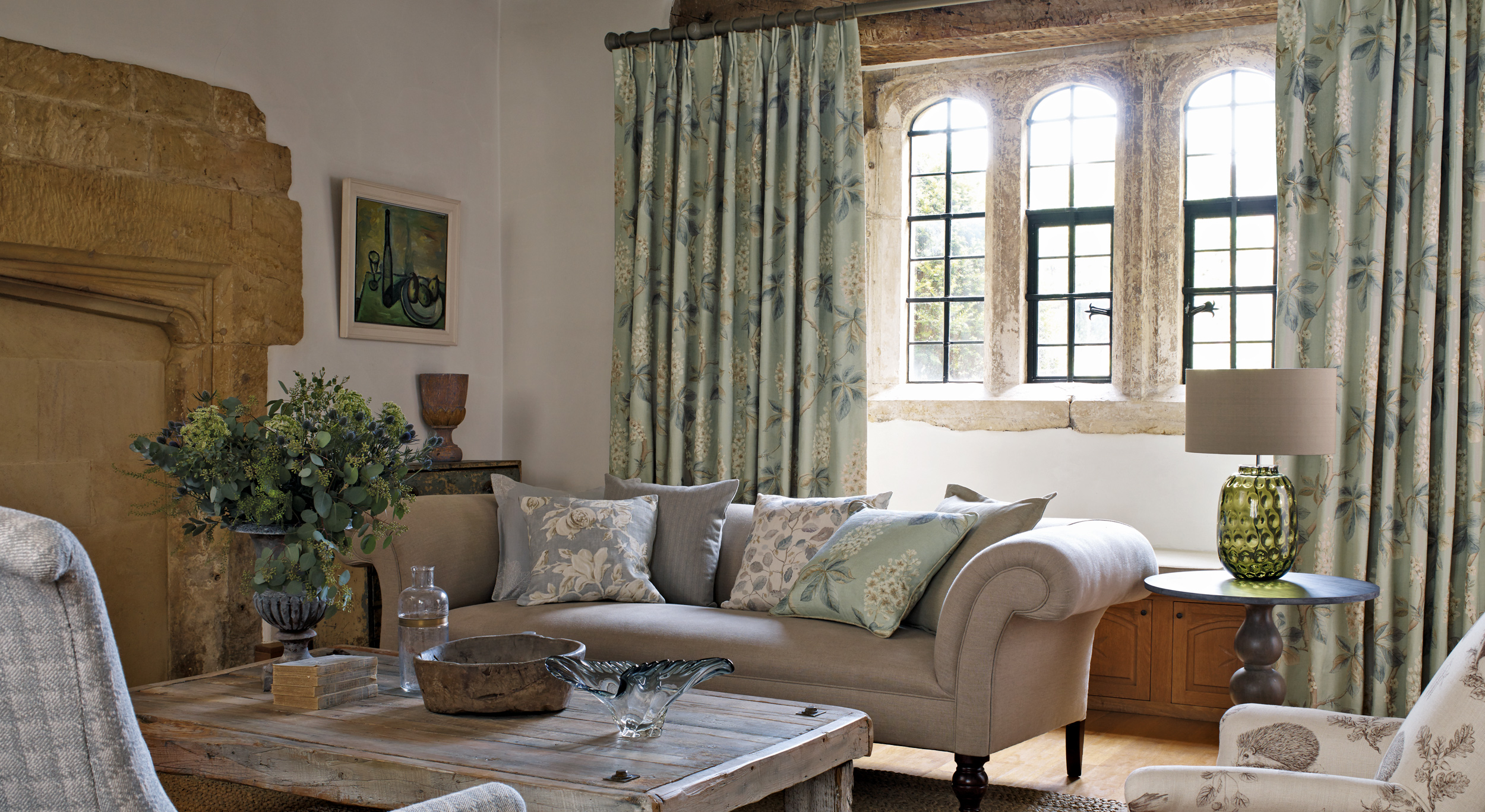 Made to measure curtains from designer suppliers in Sussex, Surrey and London